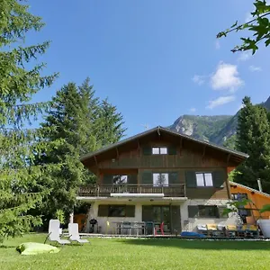 Chalet House N Alpes, Le Bourg-dʼOisans